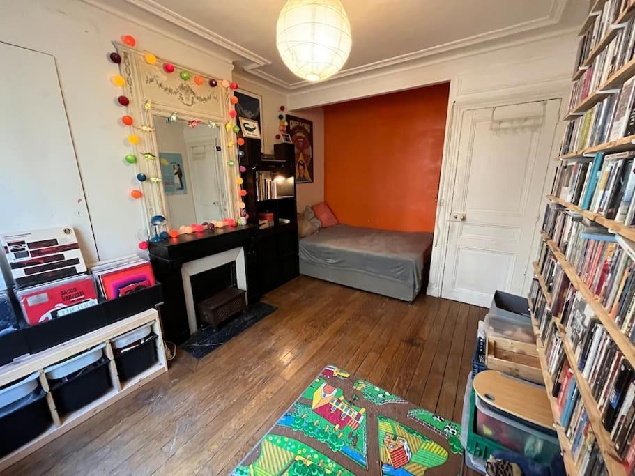 Apartment Near Montmartre Paris Bagian luar foto